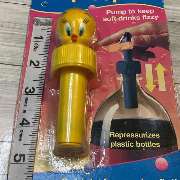 Vintage 1994 Looney Tunes Tweety Fizz Drink Keeper Pump Cap Cartoon Cap - Picture 6 of 6